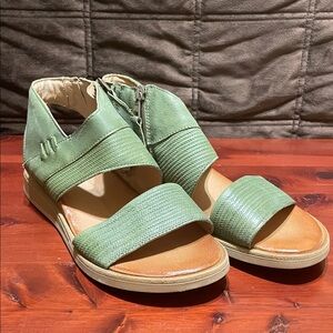 Miz Mooz green sandals